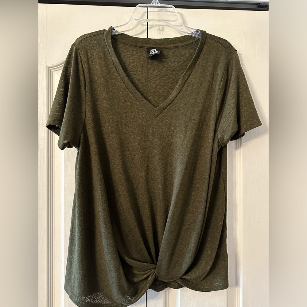 Army green knit top never worn